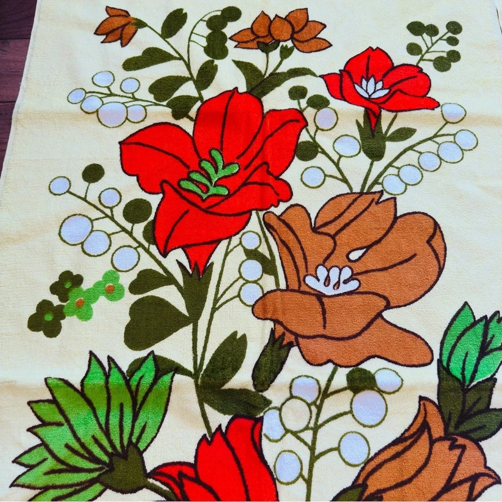 Vintage Panda 2 Bath Towels Yellow Floral 100% Cotton New Old Stock 48x25 – 80s
